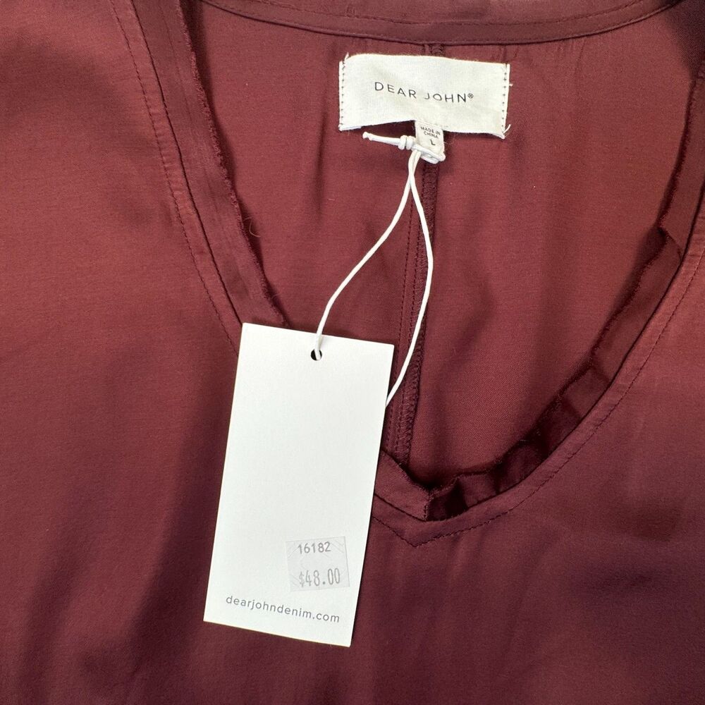 Dear John Women Top Sz L NWT Satin Burgundy Frayed Trim V-Neck Hem Cap Sleeve - Picture 5 of 7
